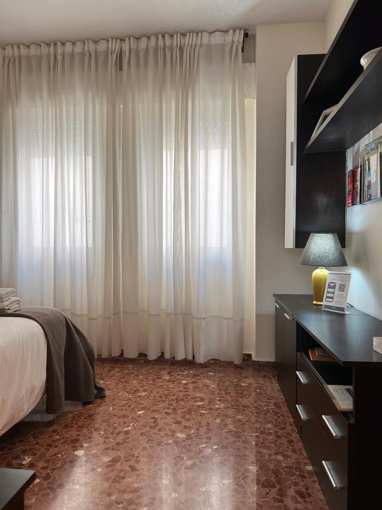 Apartment Wall Center - Aloha Sevilla Exterior photo